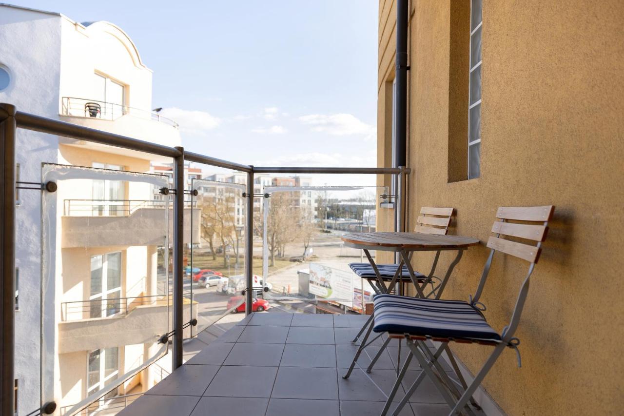 Port Kolobrzeg Str Towarowa By Jantar Apartamenty 코워브제크 외부 사진