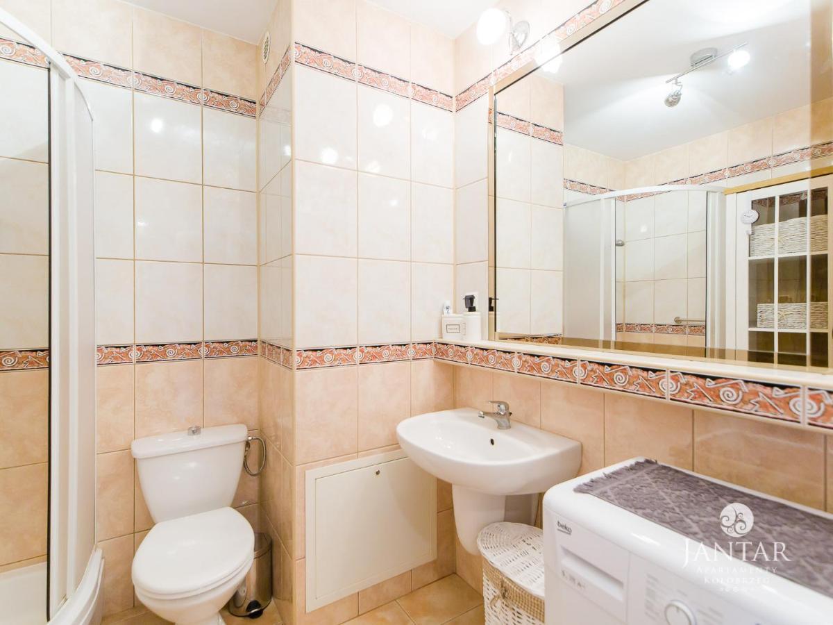 Port Kolobrzeg Str Towarowa By Jantar Apartamenty 코워브제크 외부 사진